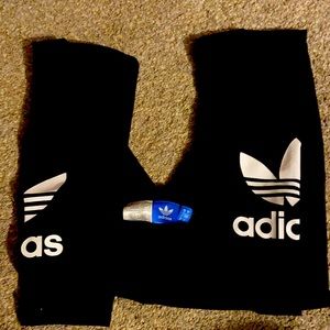 Small adidas leggings